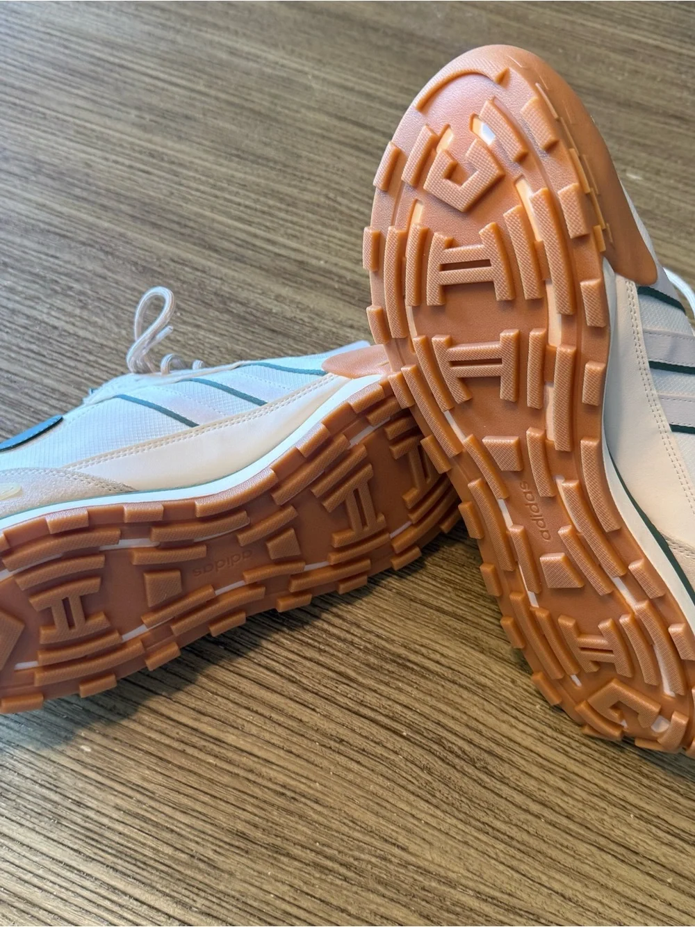 Adidas FUTRO MIXR Men’s/Women’s Low-Top Sneakers with Gum Sole